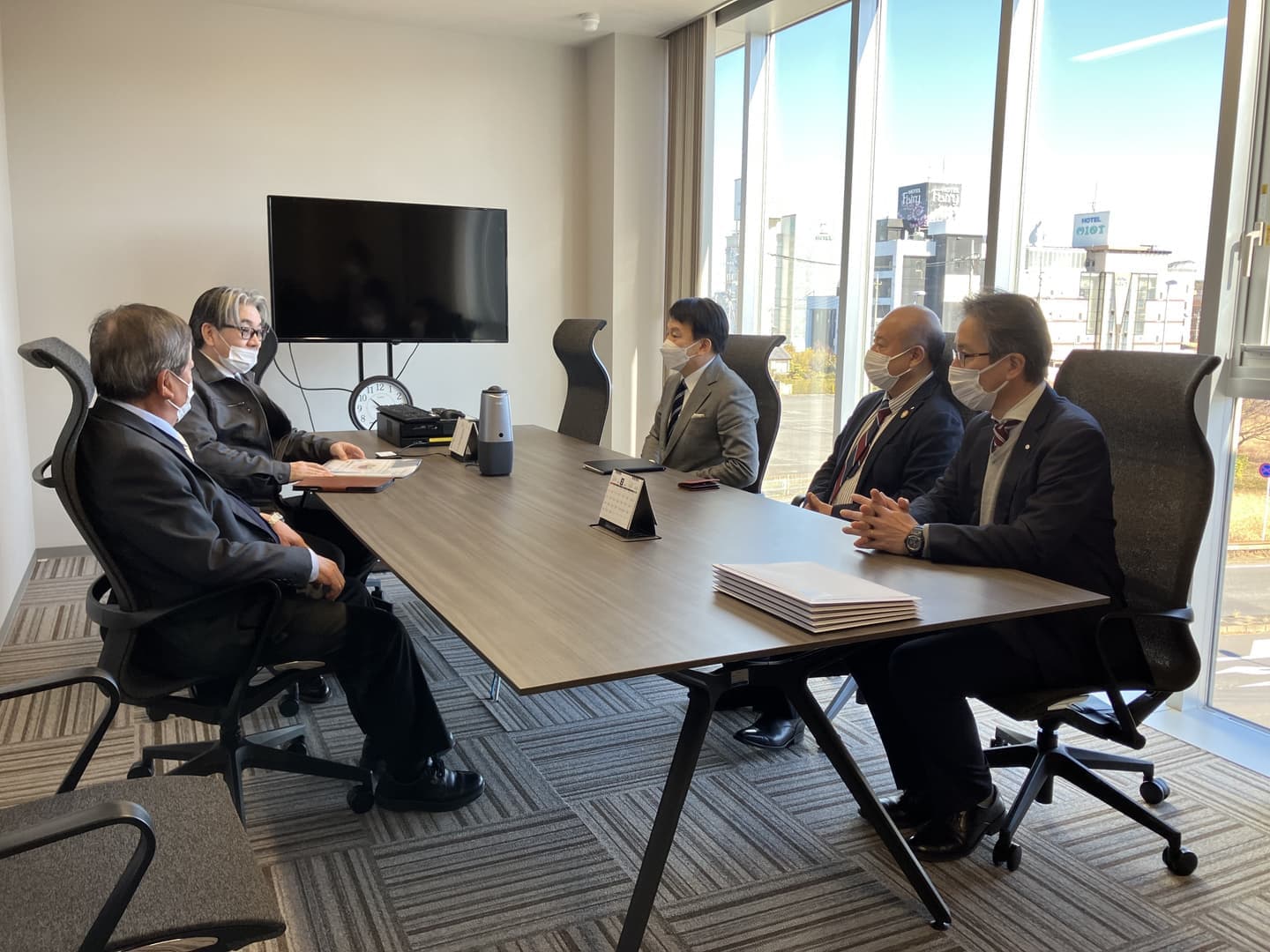 さいたま市市長来社1